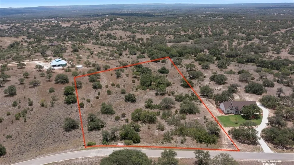 16 Summit Spring Lane Johnson City, TX 78636