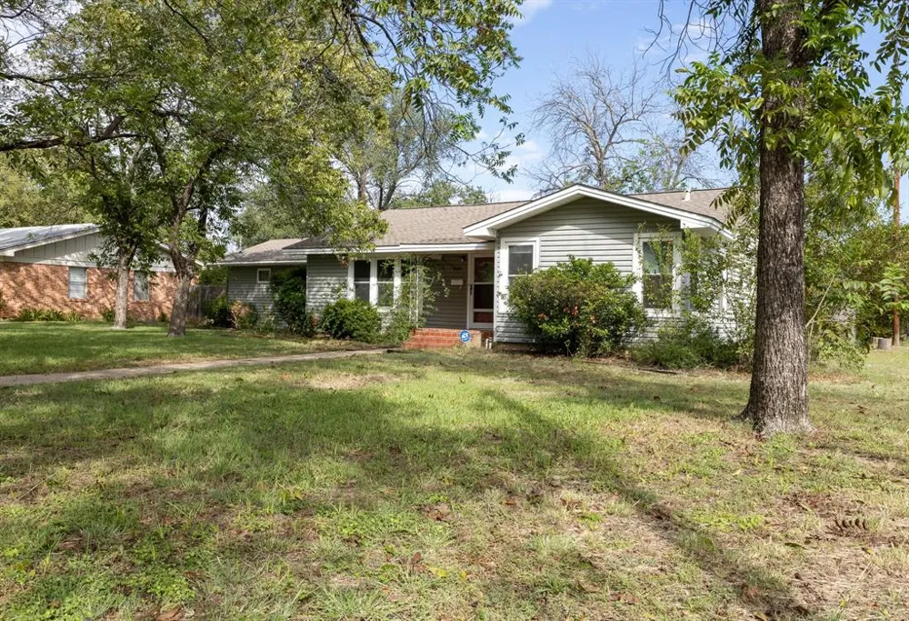 2010 4th Street Brownwood, TX 76801