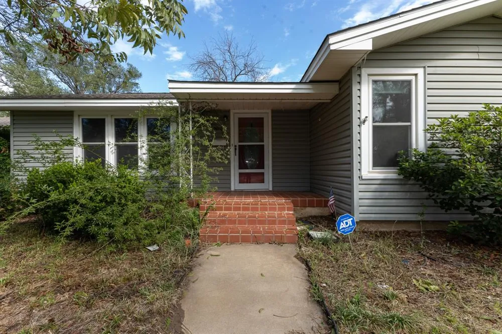 2010 4th Street Brownwood, TX 76801