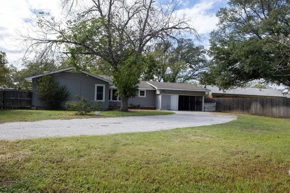 2010 4th Street Brownwood, TX 76801