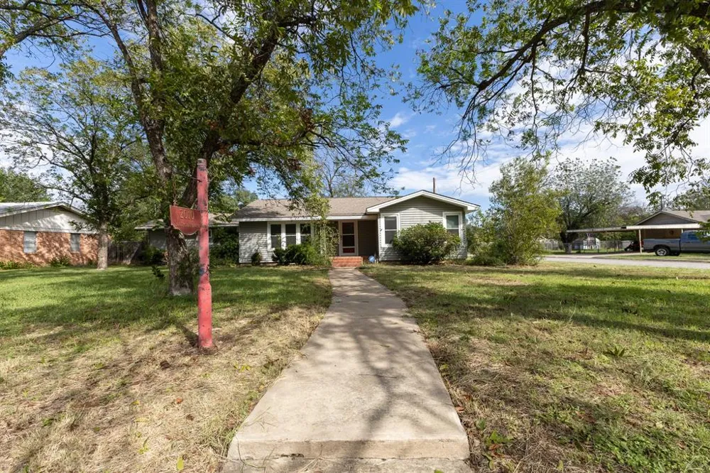 2010 4th Street Brownwood, TX 76801