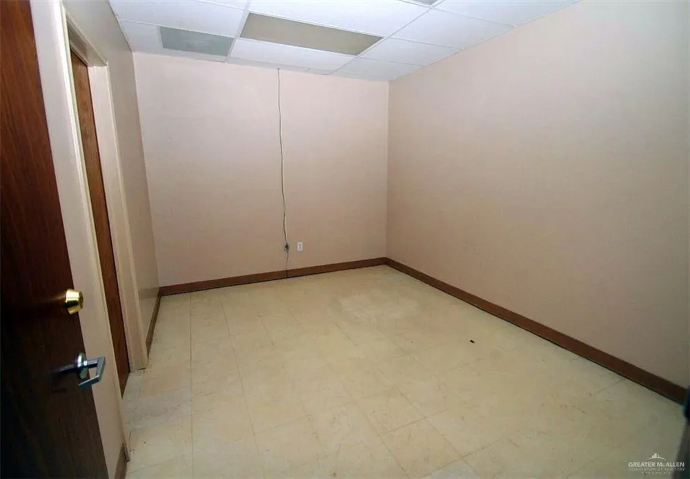 382 W Main Avenue W Raymondville, TX 78580