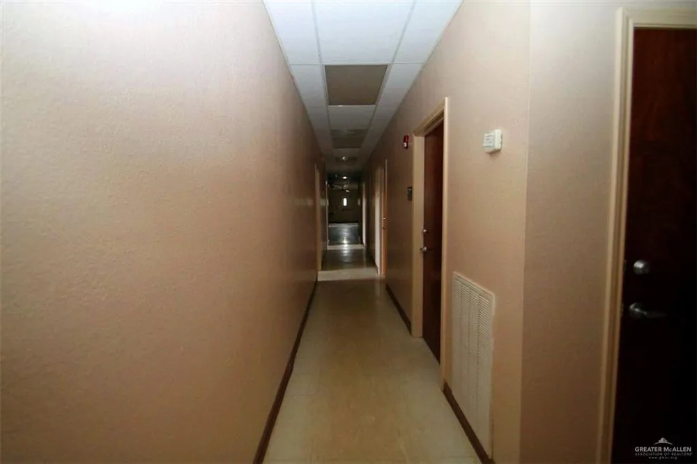 382 W Main Avenue W Raymondville, TX 78580