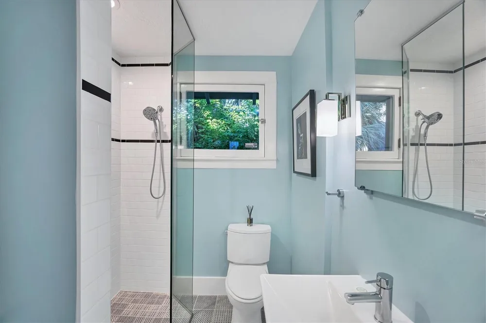 1716 OAK STREET Sarasota, FL 34236