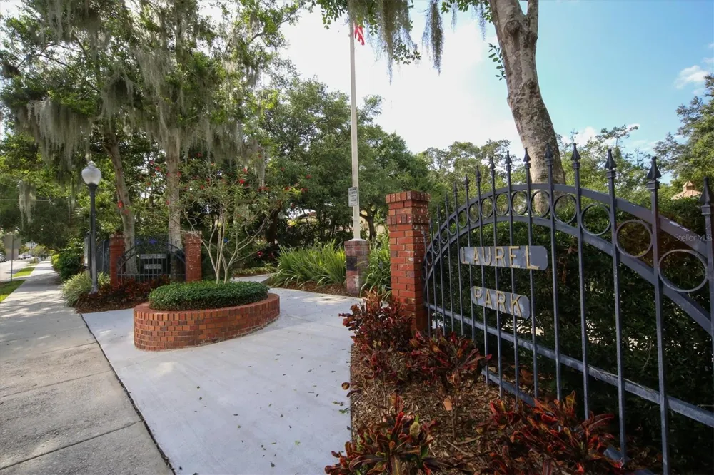 1716 OAK STREET Sarasota, FL 34236
