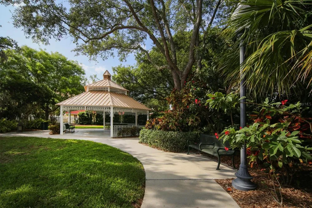 1716 OAK STREET Sarasota, FL 34236