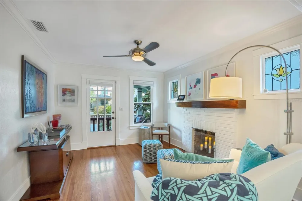 1716 OAK STREET Sarasota, FL 34236