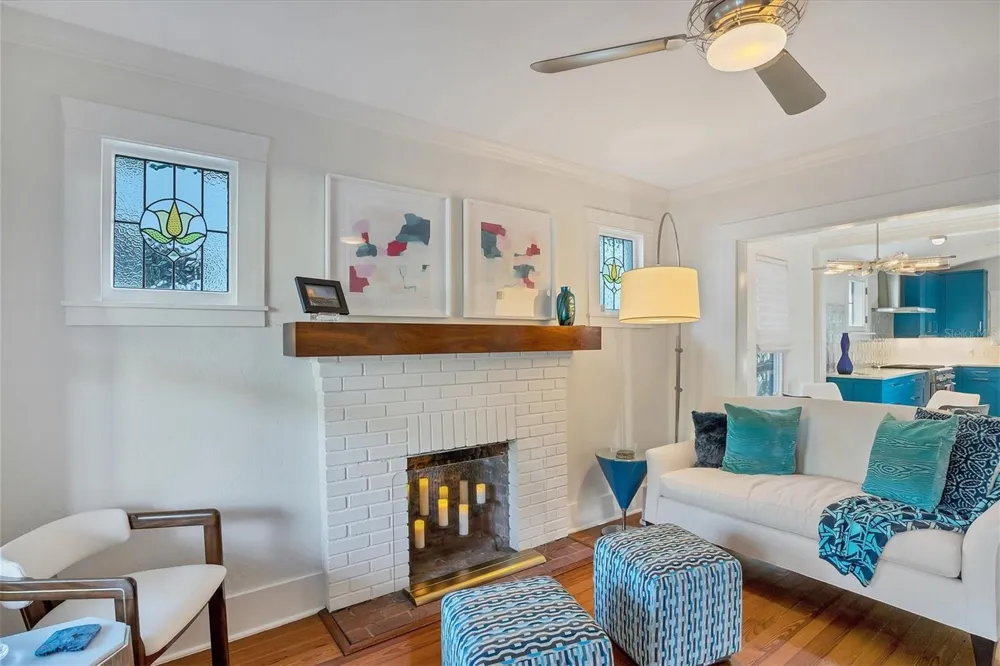 1716 OAK STREET Sarasota, FL 34236