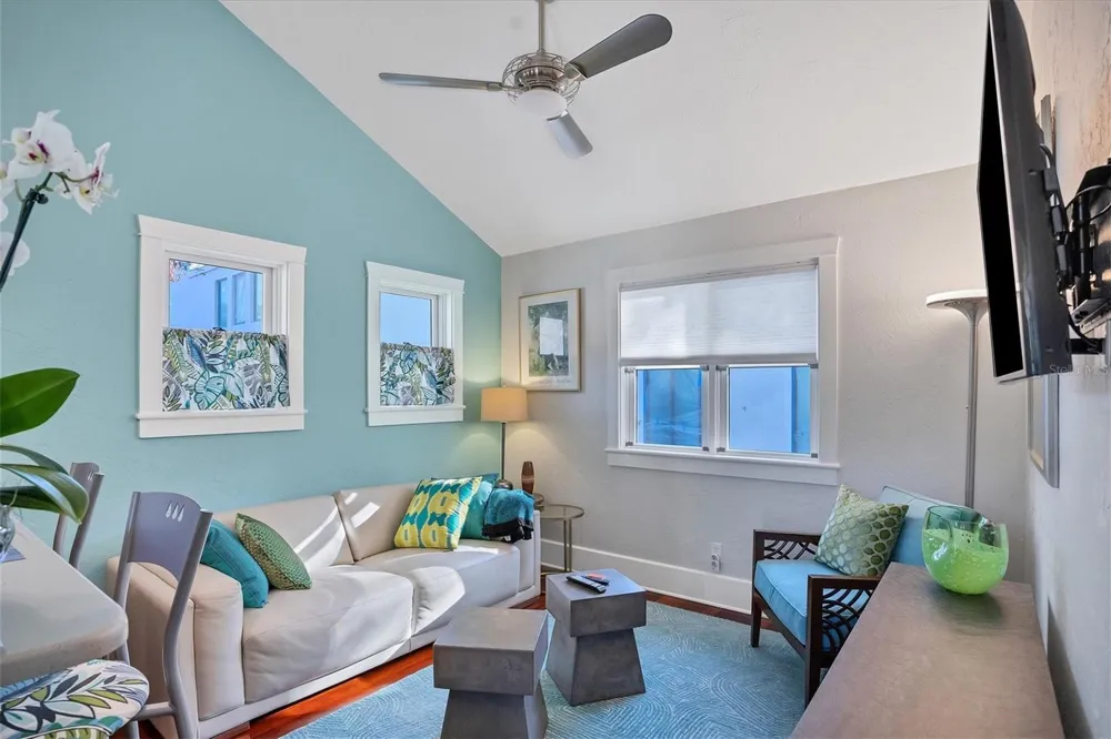 1716 OAK STREET Sarasota, FL 34236
