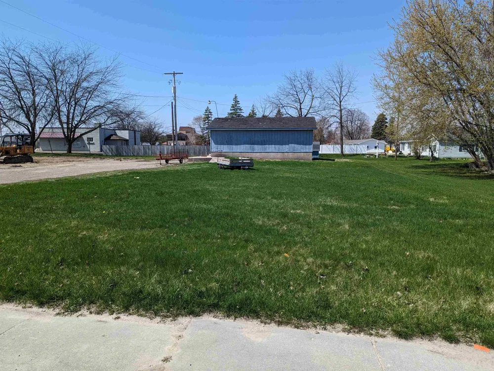 100 W Huron Au Gres Township, MI 48703