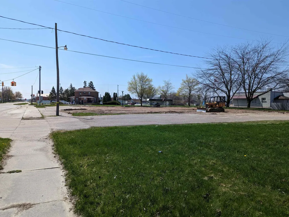 100 W Huron Au Gres Township, MI 48703