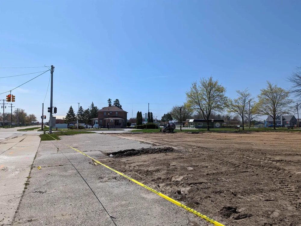 100 W Huron Au Gres Township, MI 48703