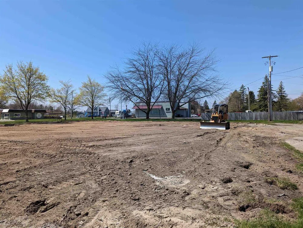 100 W Huron Au Gres Township, MI 48703