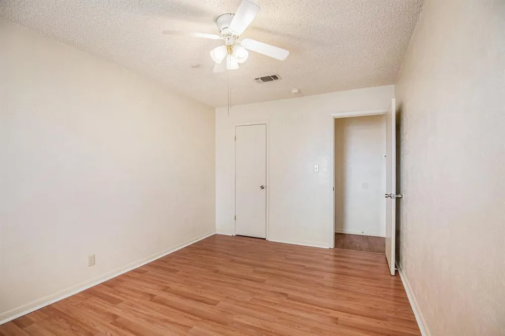 709 Pleasant Manor Manor Burleson, TX 76028