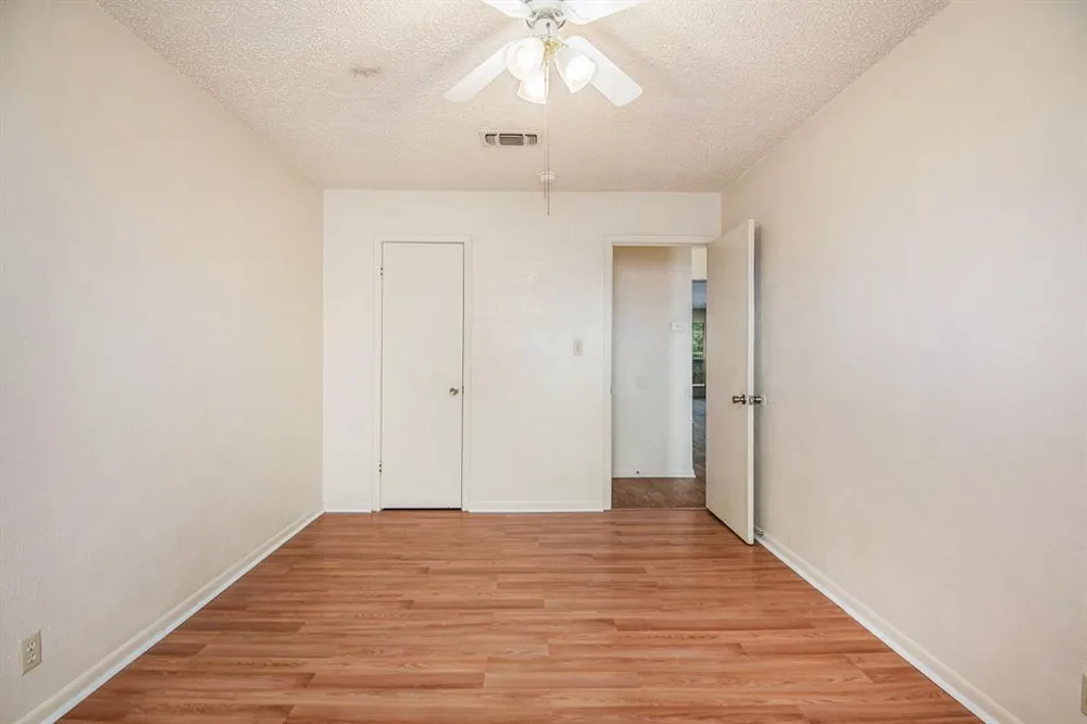709 Pleasant Manor Manor Burleson, TX 76028