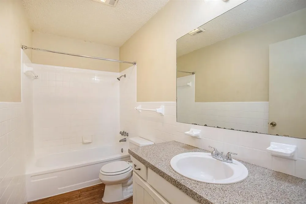 709 Pleasant Manor Manor Burleson, TX 76028