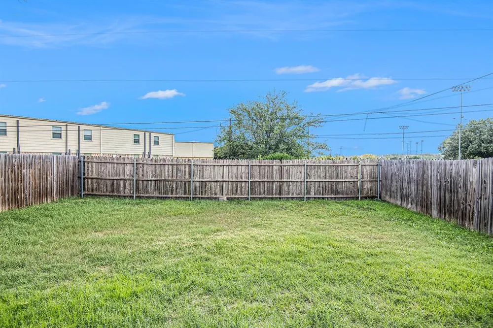 709 Pleasant Manor Manor Burleson, TX 76028