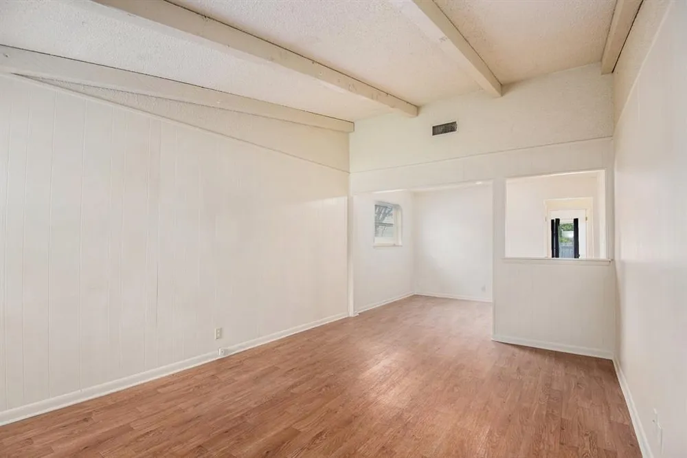 709 Pleasant Manor Manor Burleson, TX 76028