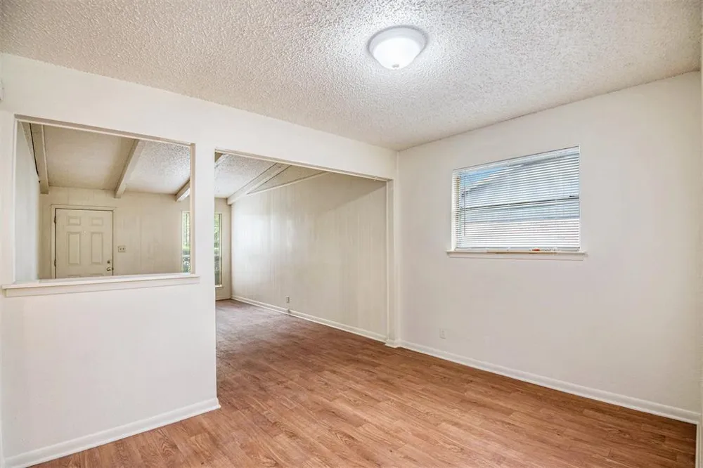 709 Pleasant Manor Manor Burleson, TX 76028