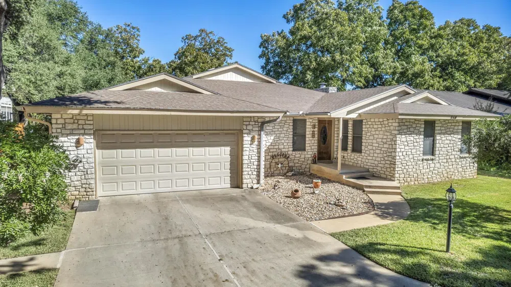 350 Columbine Circle