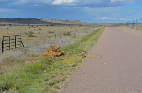 N 27th Lane