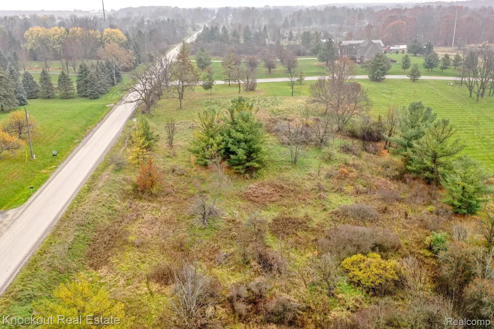 9338 ORCHARD VALLEY LANE Davison Township, MI 48423