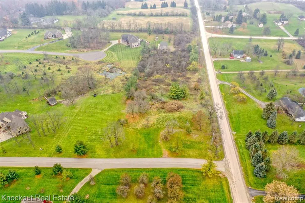 9338 ORCHARD VALLEY LANE Davison Township, MI 48423