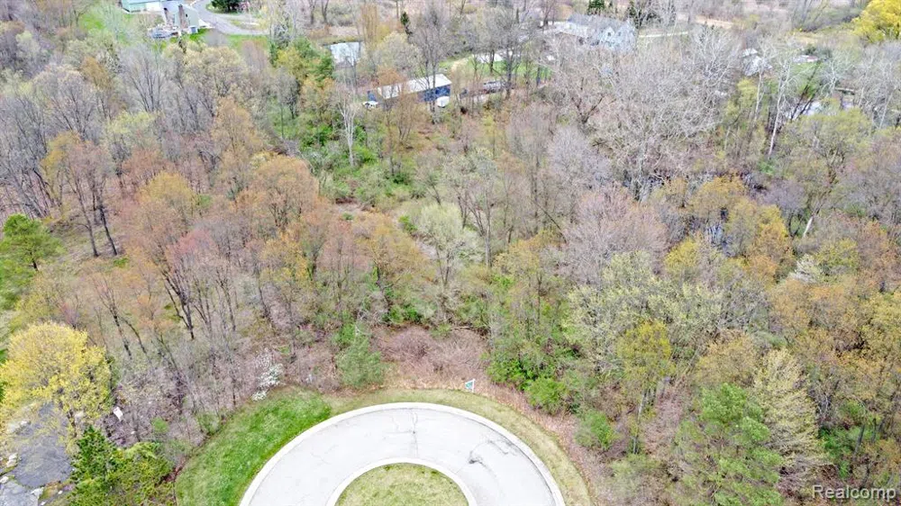 503 BLUEBIRD TRAIL Groveland Township, MI 48462