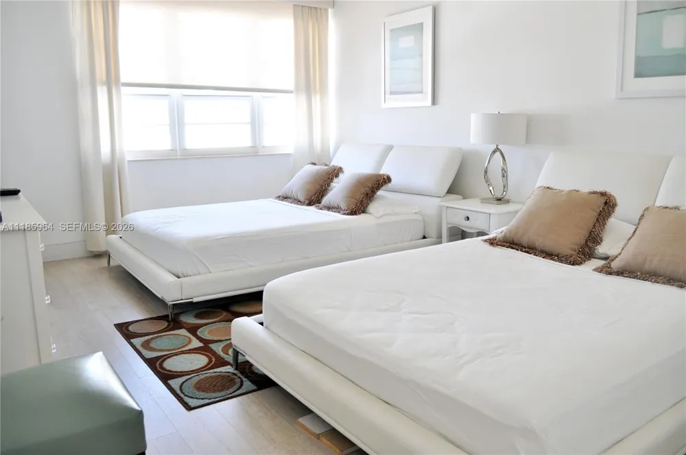 100 Lincoln Rd #910 Miami Beach, FL 33139