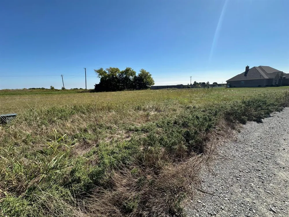 Riverbend Avenue Colbert, OK 74733