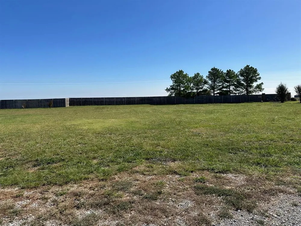 Riverbend Avenue Colbert, OK 74733