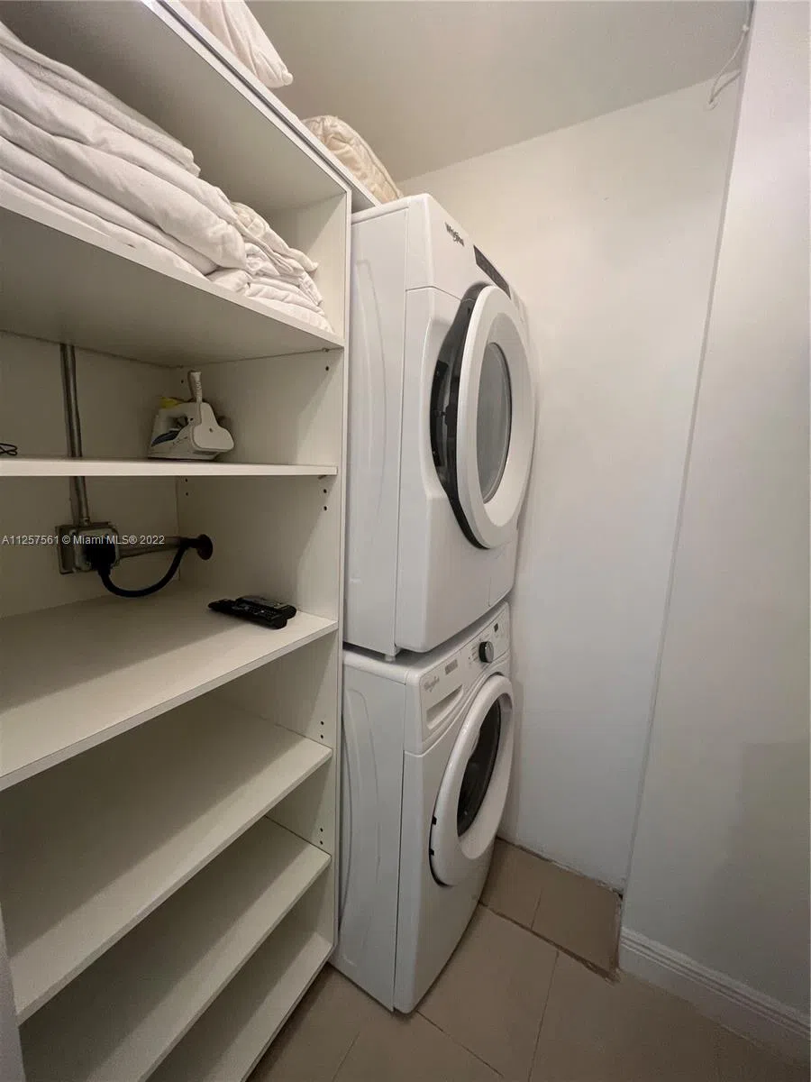 5151 Collins Ave #725 Miami Beach, FL 33140