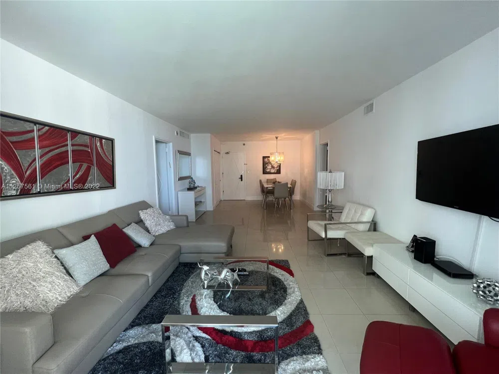 5151 Collins Ave #725 Miami Beach, FL 33140
