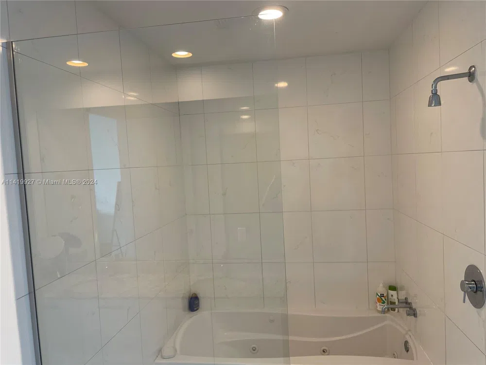 55 SE 6th St #Ph4307 Miami, FL 33131