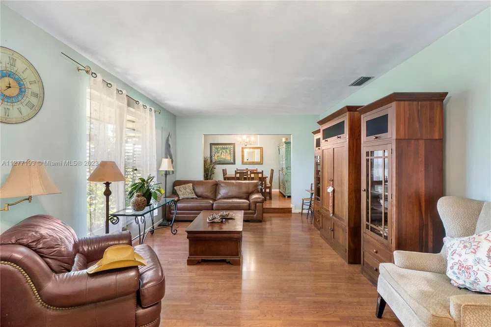 25950 SW 187 AVE Homestead, FL 33031