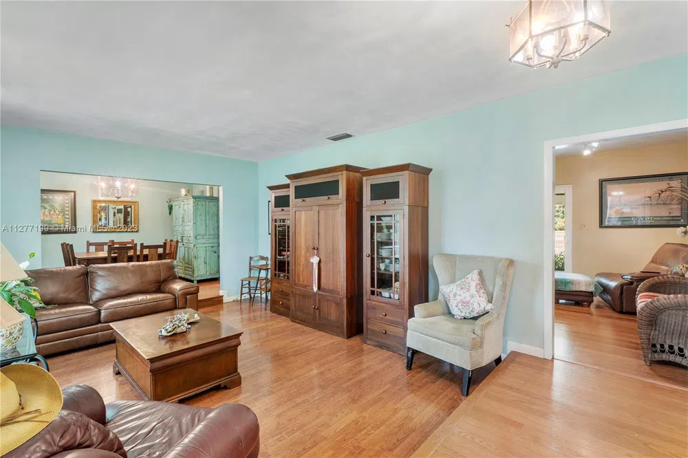 25950 SW 187 AVE Homestead, FL 33031