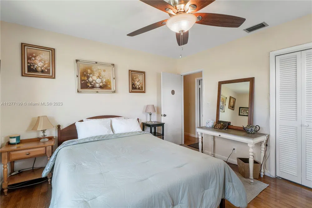 25950 SW 187 AVE Homestead, FL 33031