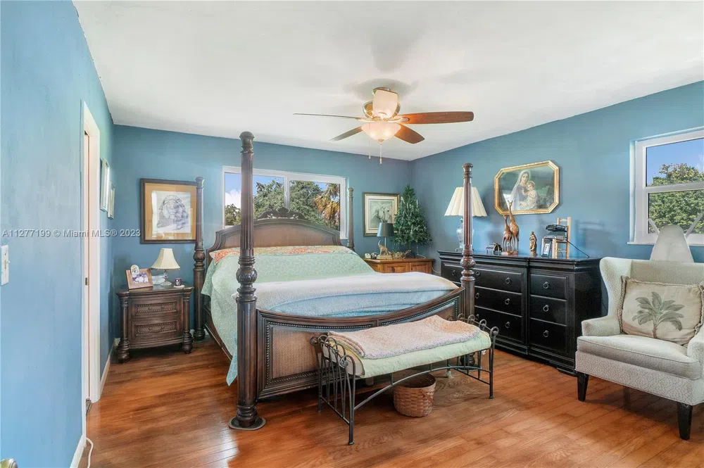 25950 SW 187 AVE Homestead, FL 33031