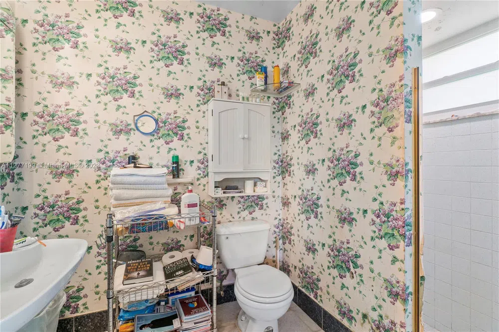 25950 SW 187 AVE Homestead, FL 33031