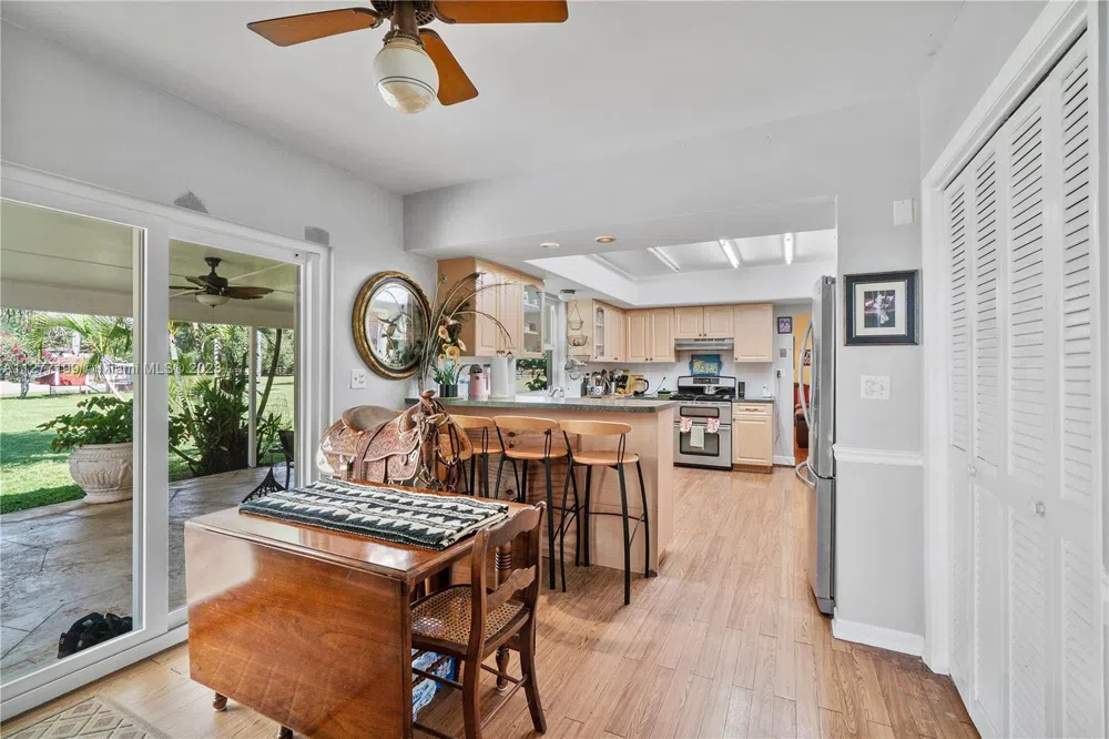 25950 SW 187 AVE Homestead, FL 33031