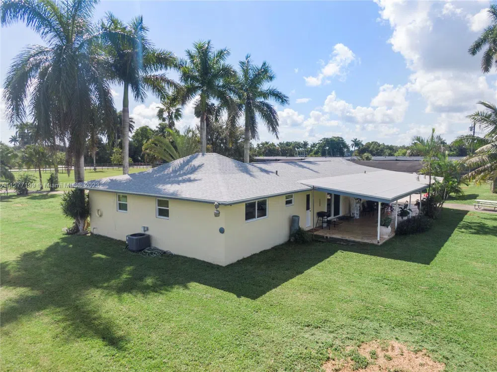 25950 SW 187 AVE Homestead, FL 33031