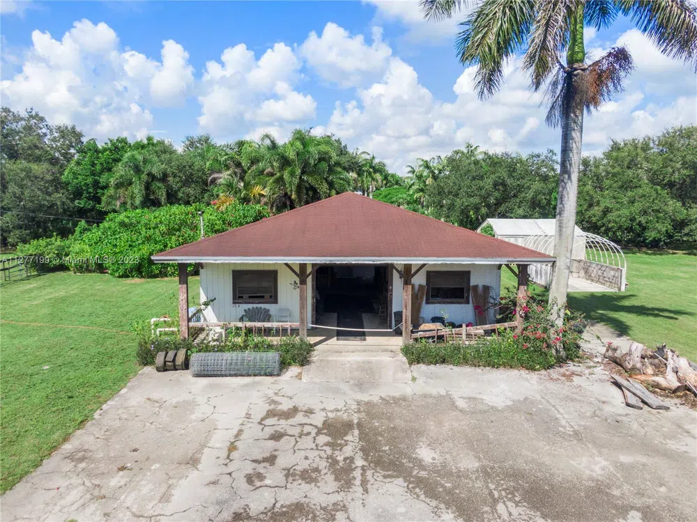25950 SW 187 AVE Homestead, FL 33031