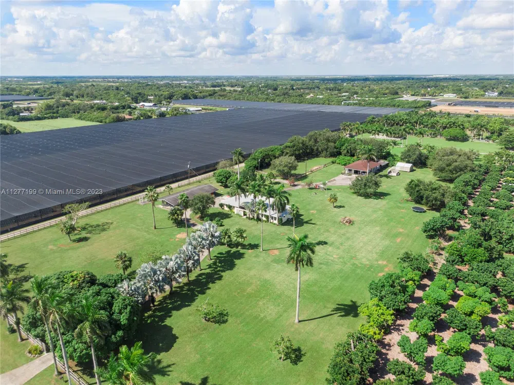 25950 SW 187 AVE Homestead, FL 33031