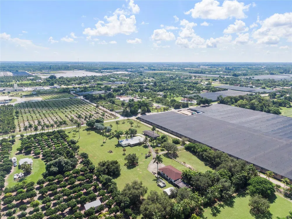 25950 SW 187 AVE Homestead, FL 33031