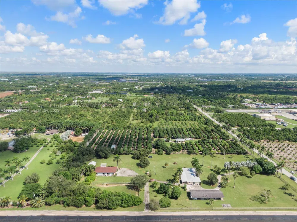25950 SW 187 AVE Homestead, FL 33031
