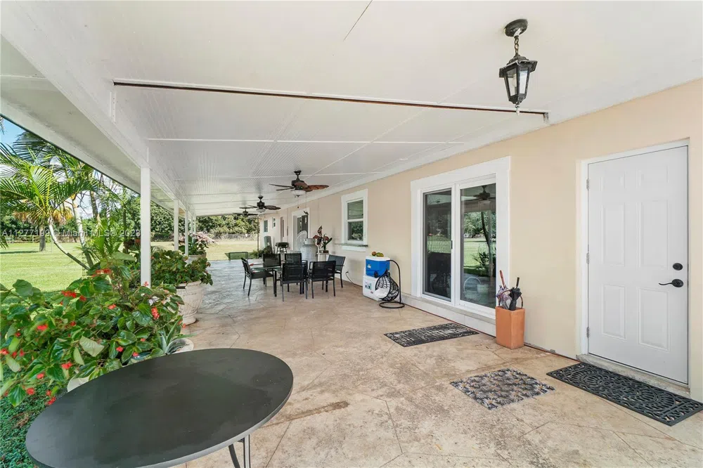 25950 SW 187 AVE Homestead, FL 33031