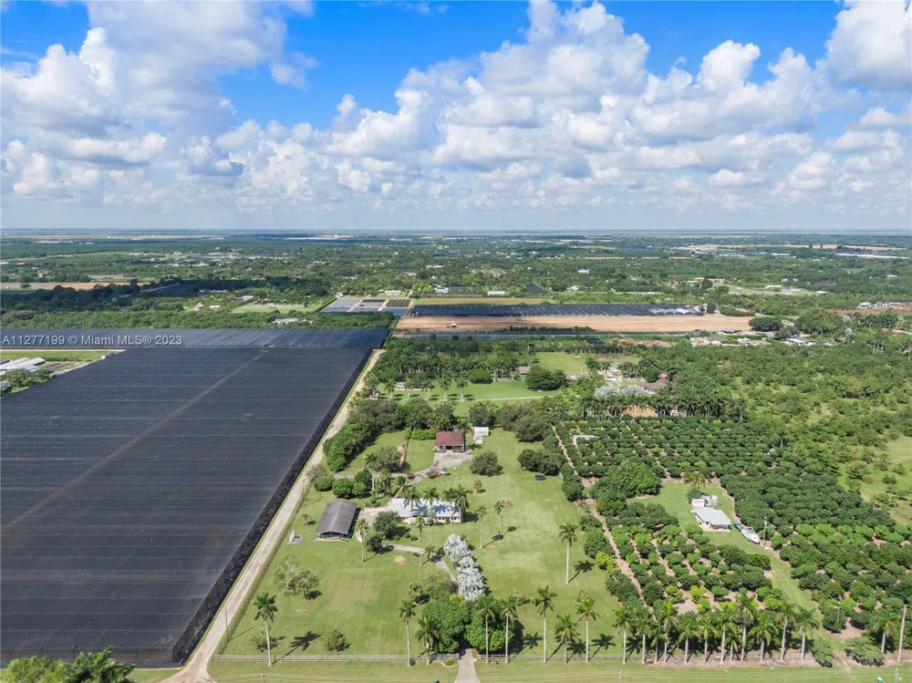 25950 SW 187 AVE Homestead, FL 33031