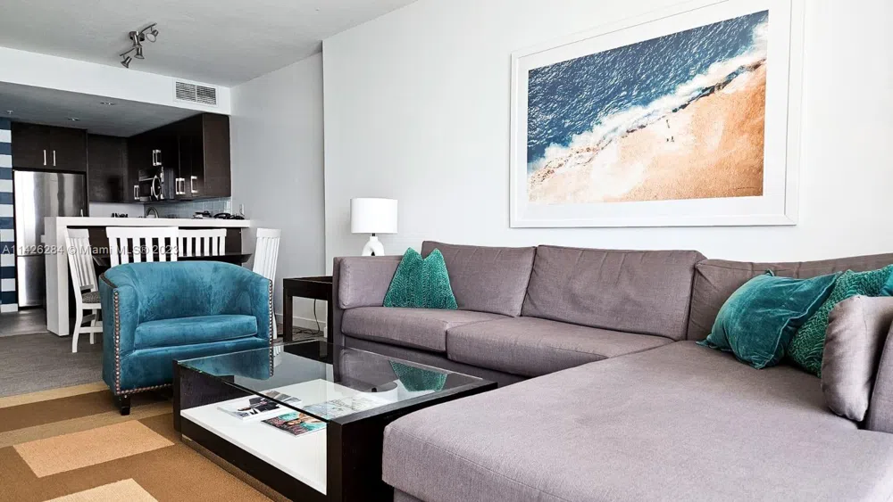 17315 E Collins Ave #1102 Sunny Isles Beach, FL 33160