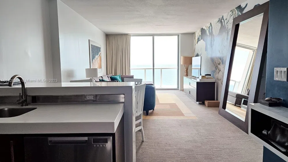 17315 E Collins Ave #1102 Sunny Isles Beach, FL 33160