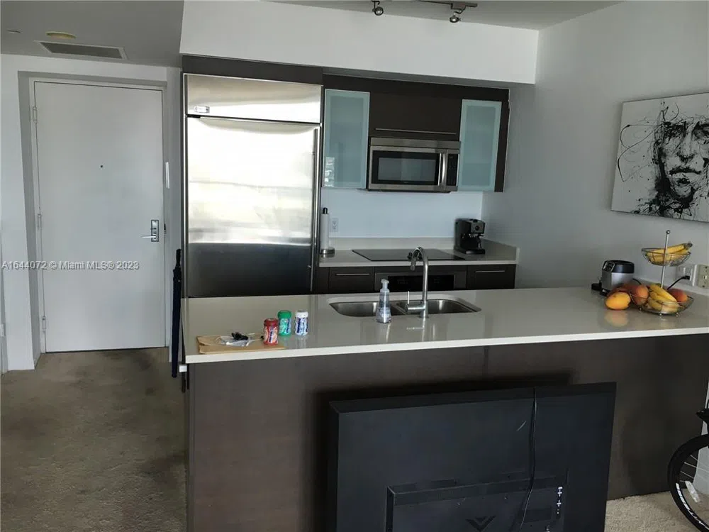 55 SE 6 ST #2006 Miami, FL 33131